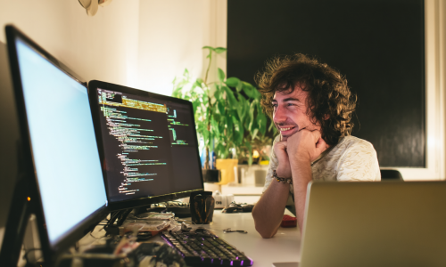 u8387558116_photo_of_happy_and_ugly_developer_working_at_home_83139cda-f58b-419b-8176-e862fc67e9e7_3